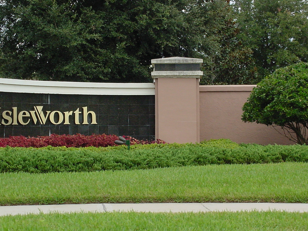 Bad picture of IsleWorth sign.