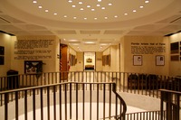 Corridor to the offices of the governor, lieutenant governor and attorney general on the Plaza Level of the Florida Capitol (1977).