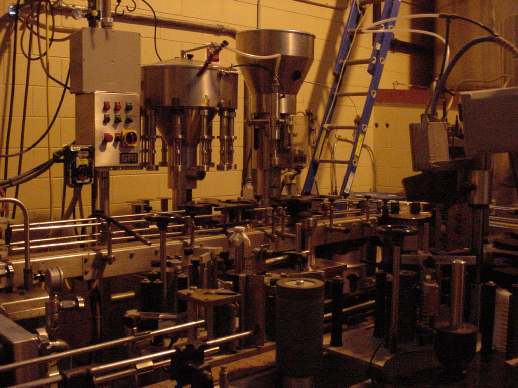 Bottler inside the Lakeridge Winery.