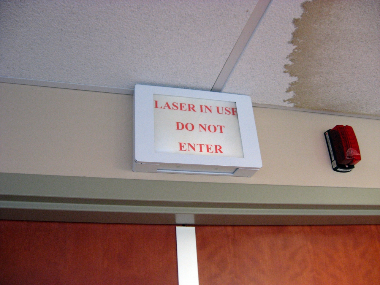 Sign: Laser In Use Do Not Enter.