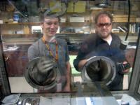 Thomas and Erik try out the HE-43 Dri-Lab glove box.