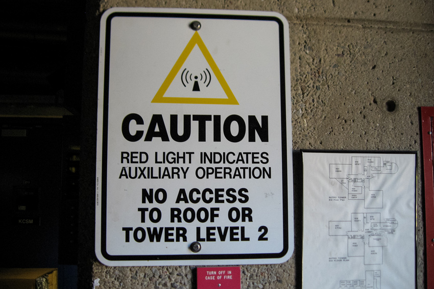 Auxiliary operation warning sign in the Sutro Tower building